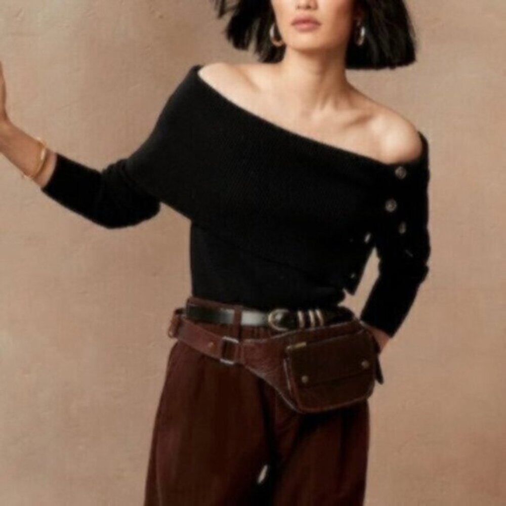 Banana Republic Ribbed Off Should Sweater